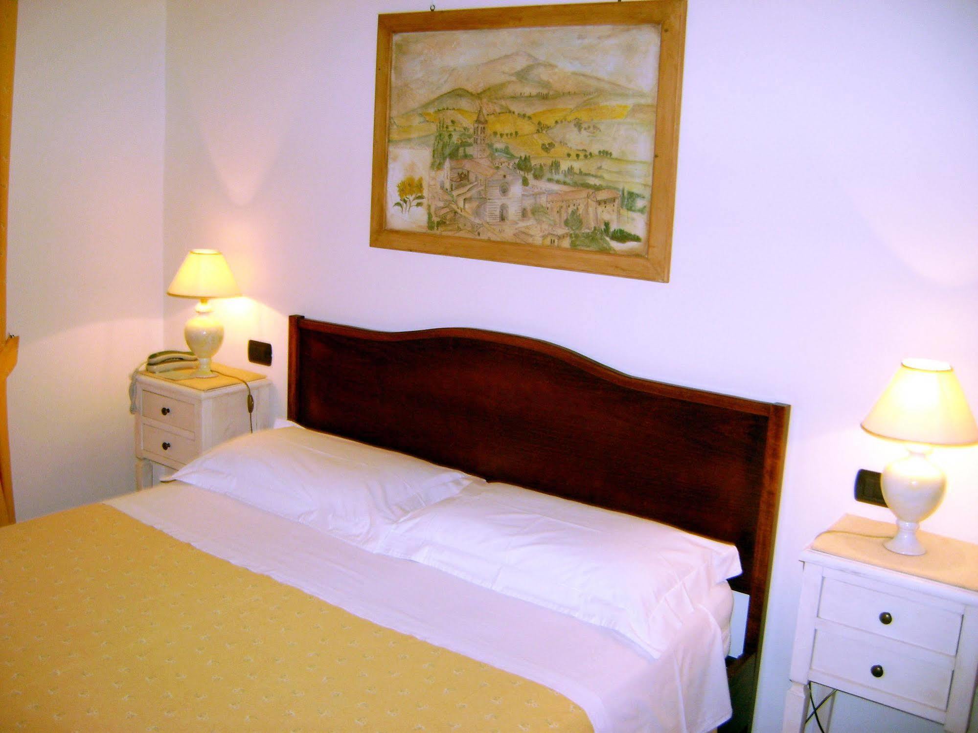 Bed & Breakfast Al Pian D'Assisi Exteriör bild