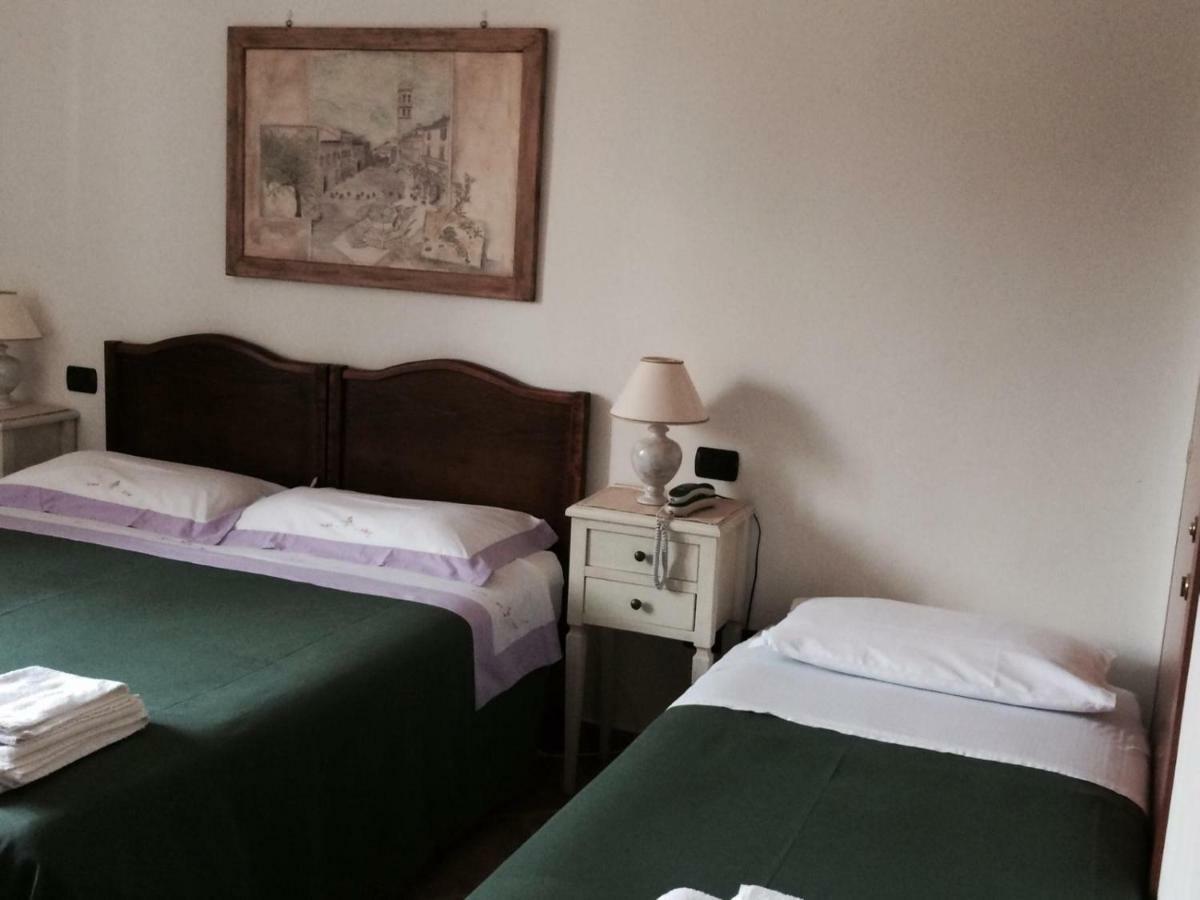 Bed & Breakfast Al Pian D'Assisi Exteriör bild