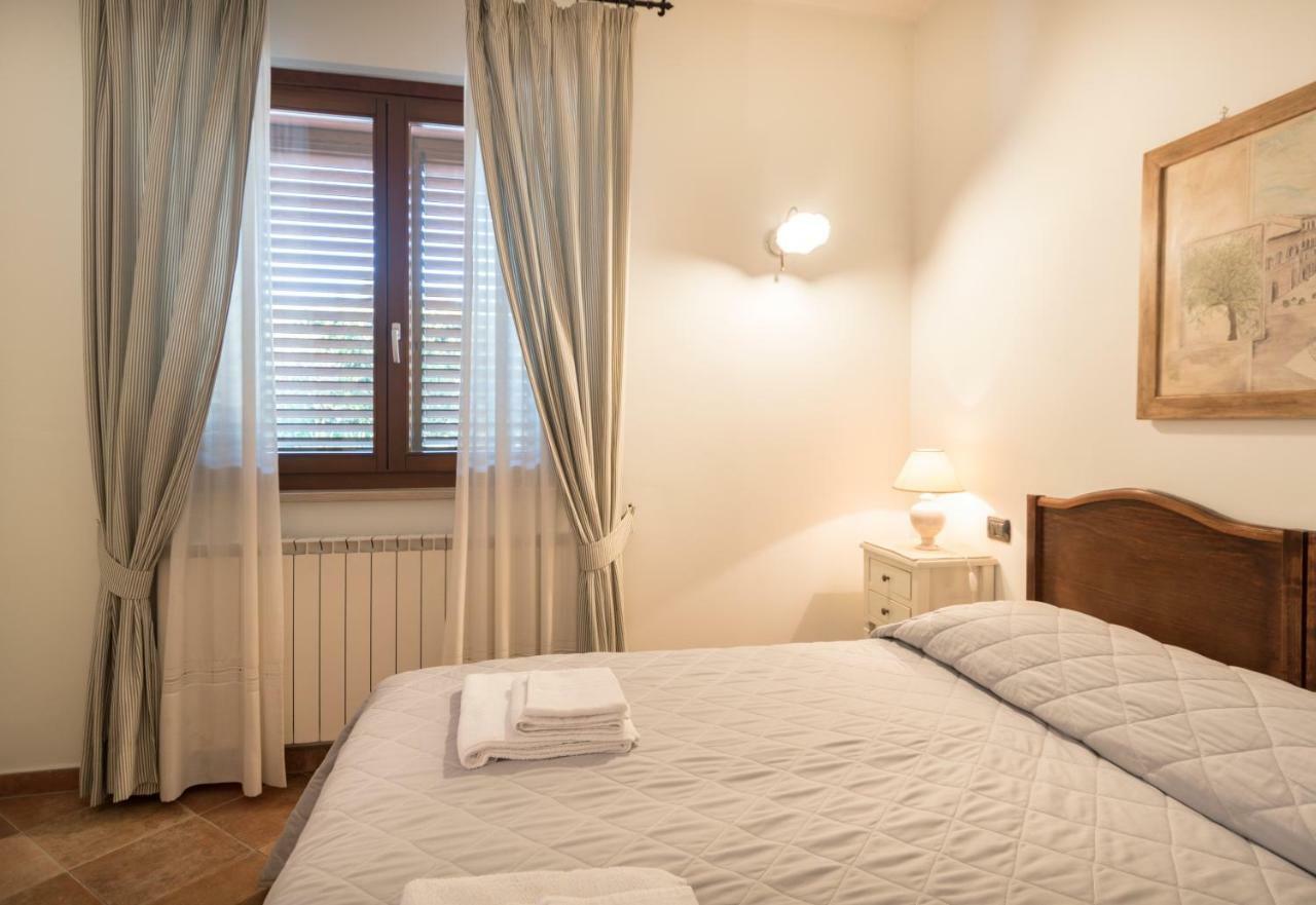 Bed & Breakfast Al Pian D'Assisi Exteriör bild