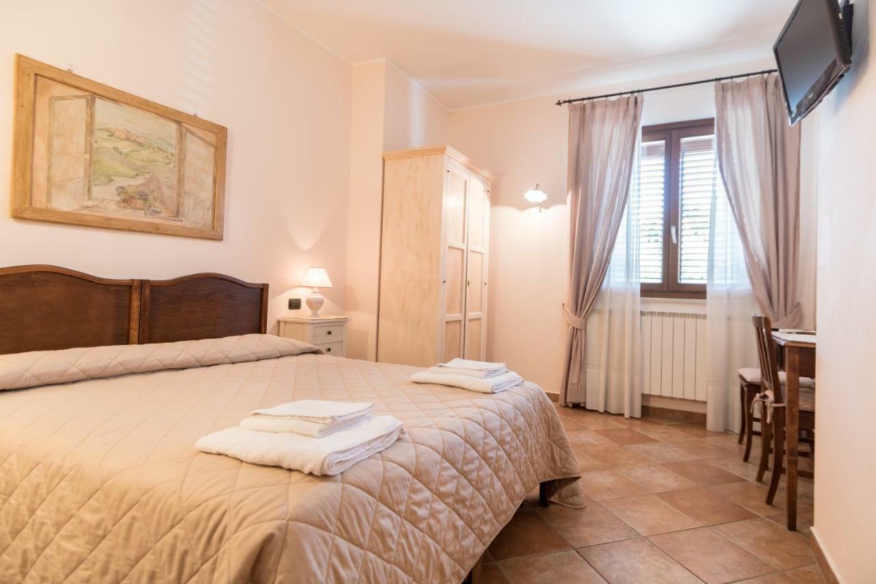 Bed & Breakfast Al Pian D'Assisi Exteriör bild