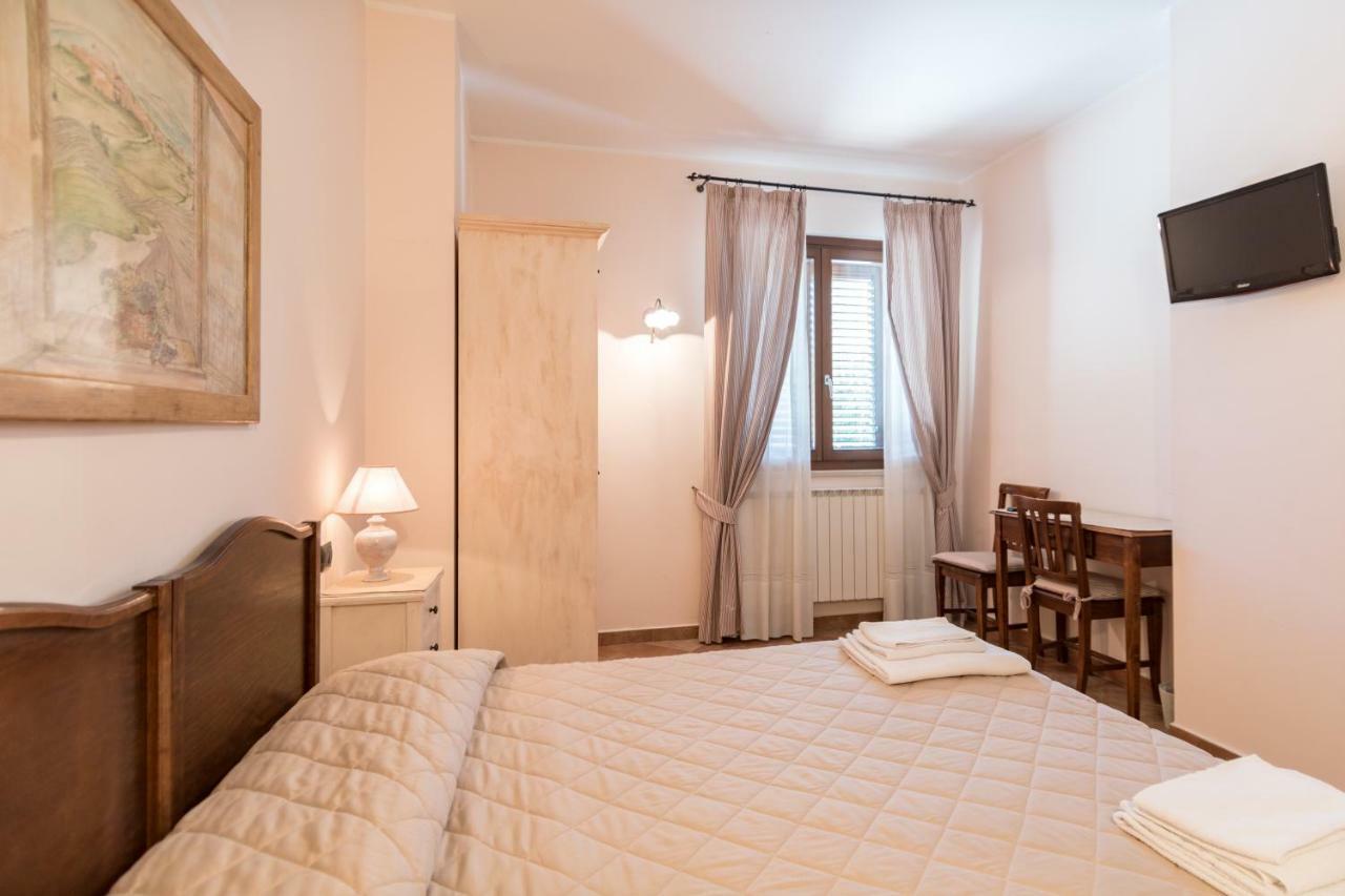 Bed & Breakfast Al Pian D'Assisi Exteriör bild