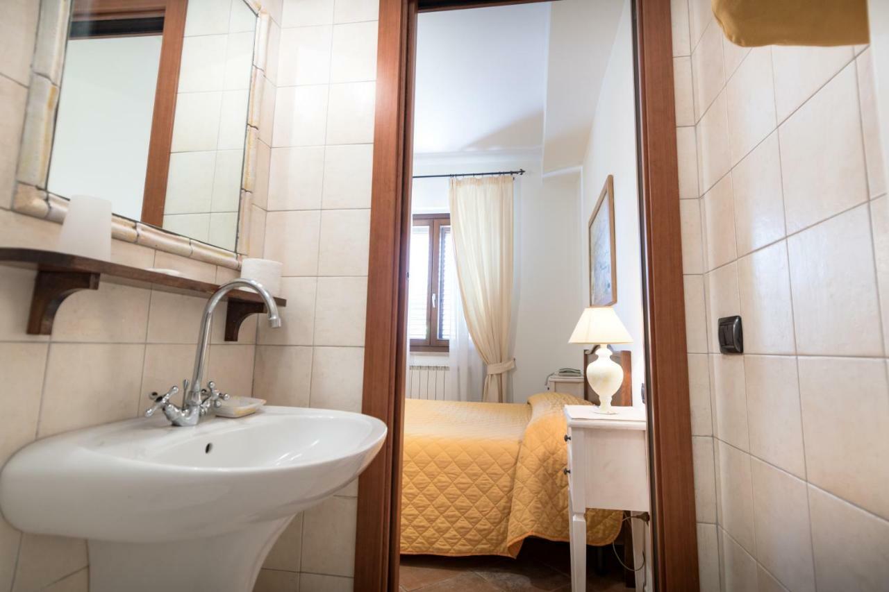 Bed & Breakfast Al Pian D'Assisi Exteriör bild