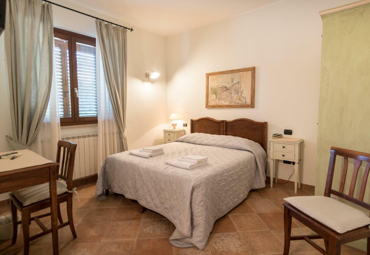 Bed & Breakfast Al Pian D'Assisi Exteriör bild