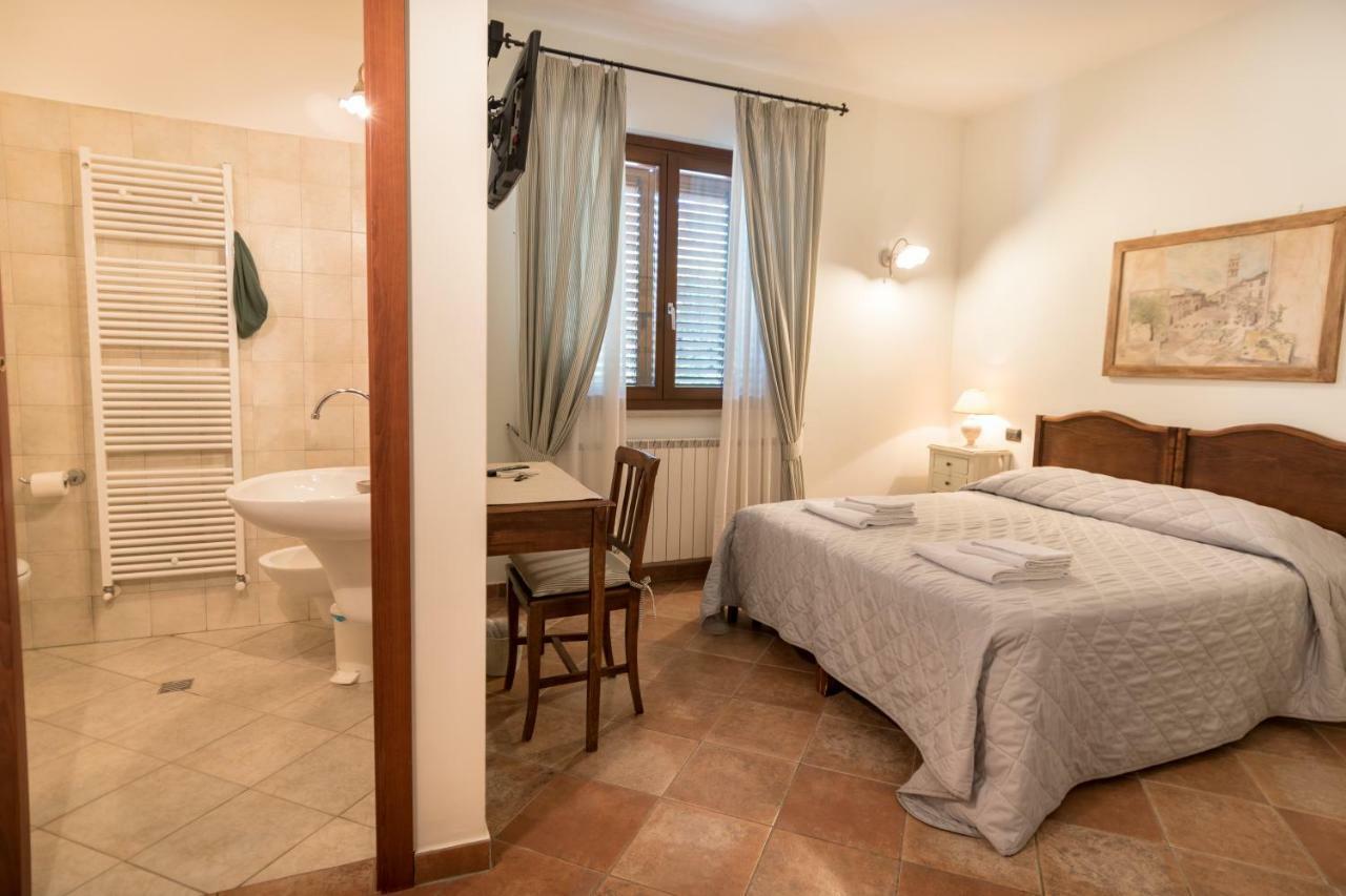 Bed & Breakfast Al Pian D'Assisi Exteriör bild