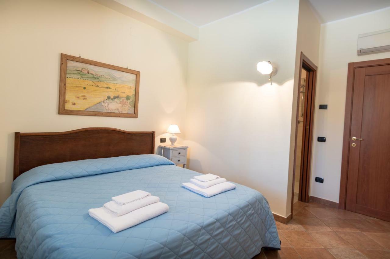 Bed & Breakfast Al Pian D'Assisi Exteriör bild