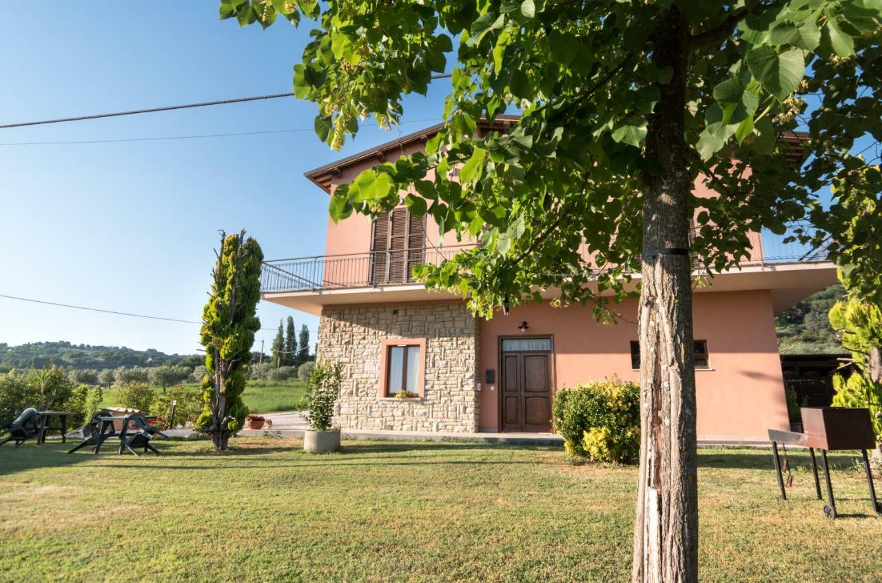 Bed & Breakfast Al Pian D'Assisi Exteriör bild