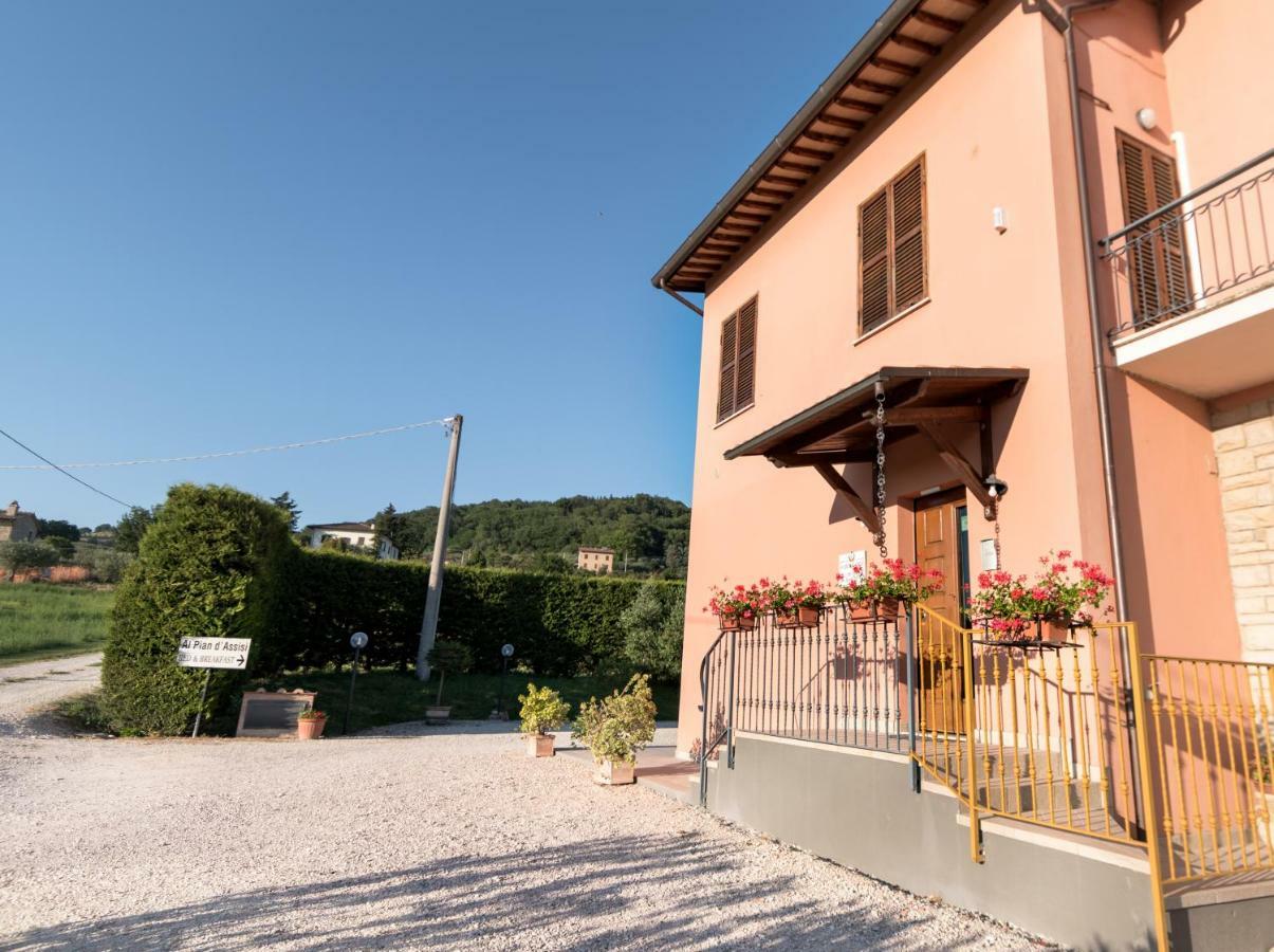Bed & Breakfast Al Pian D'Assisi Exteriör bild