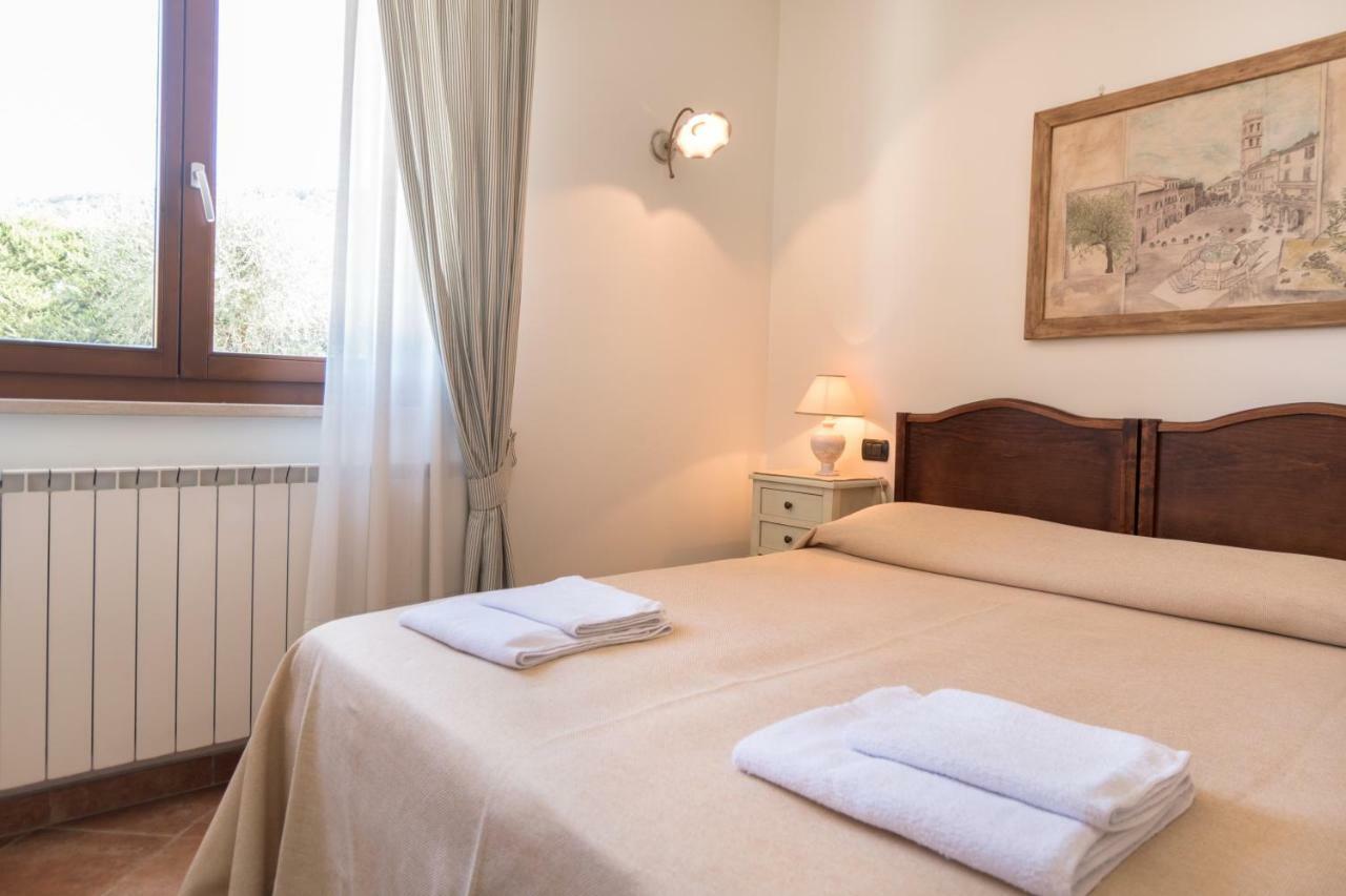 Bed & Breakfast Al Pian D'Assisi Exteriör bild